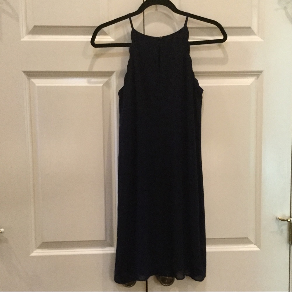 Junior’s I.N. San Francisco Scalloped Shift Dress - Picture 3 of 6